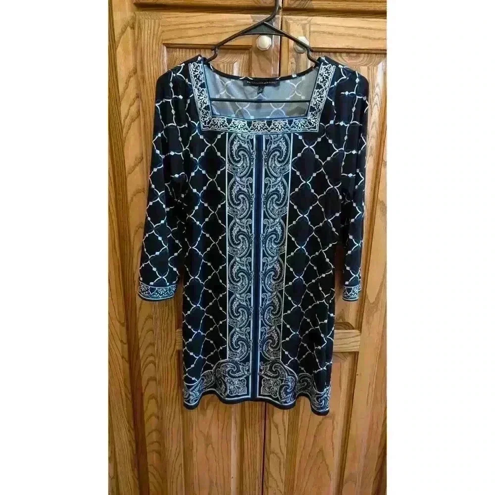 Long sleeve tunic in black, blue, & cream: White House Black Market size S